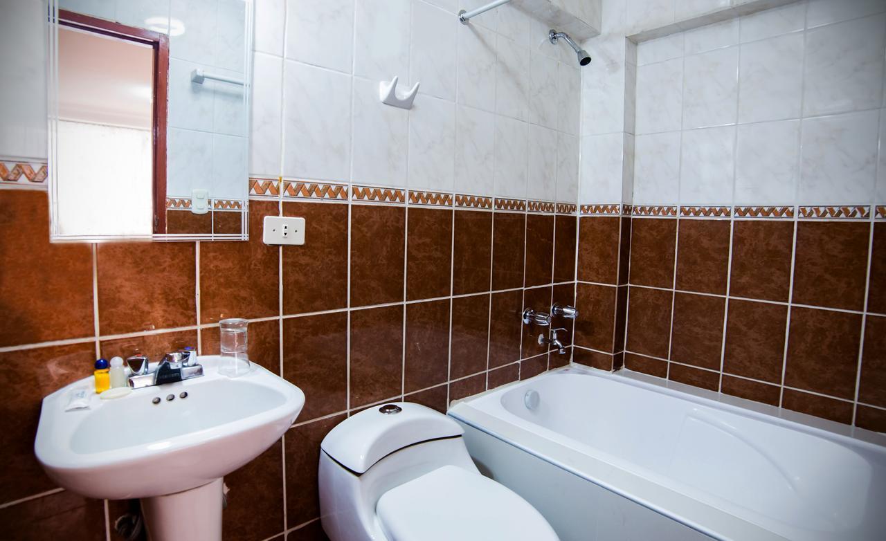 Hotel Peru Real クスコ エクステリア 写真